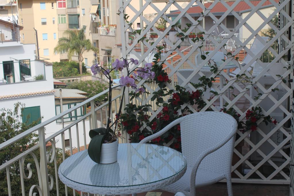 B&B Il Giglio Bianco ソレント エクステリア 写真